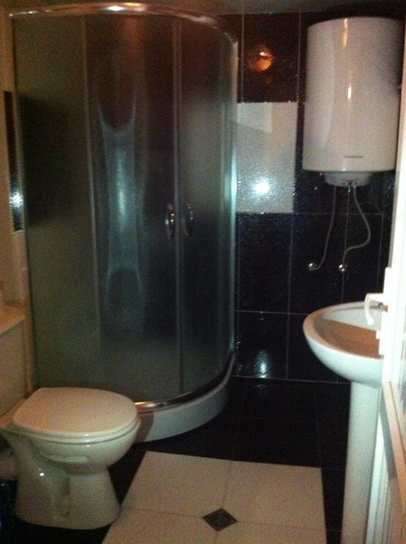 Guest House Nana In Mestia Zewnętrze zdjęcie
